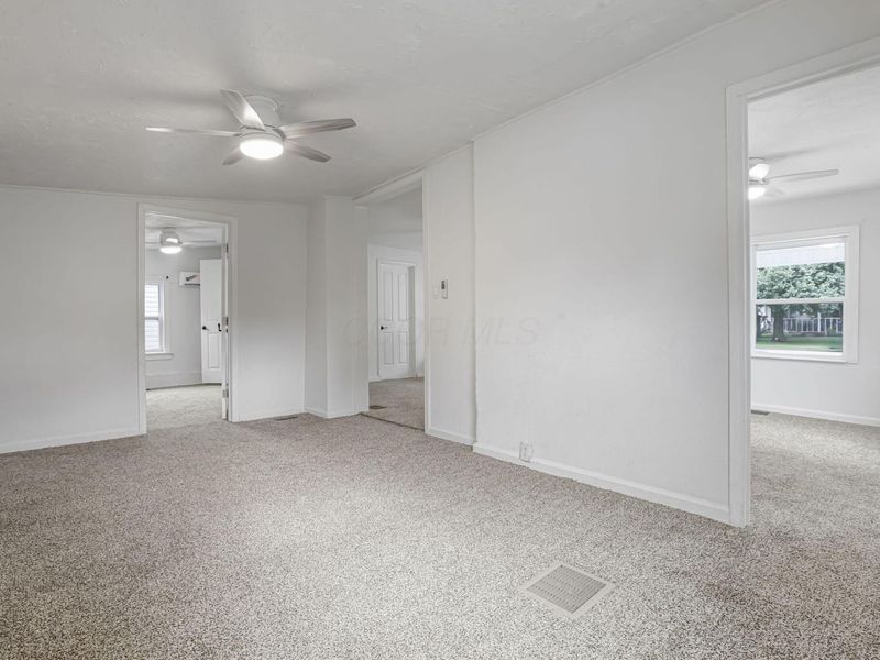 663 E Mound Street , Circleville, OH 43113 Photo 16