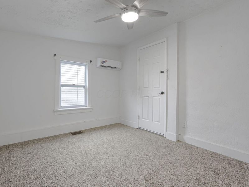 663 E Mound Street , Circleville, OH 43113 Photo 28