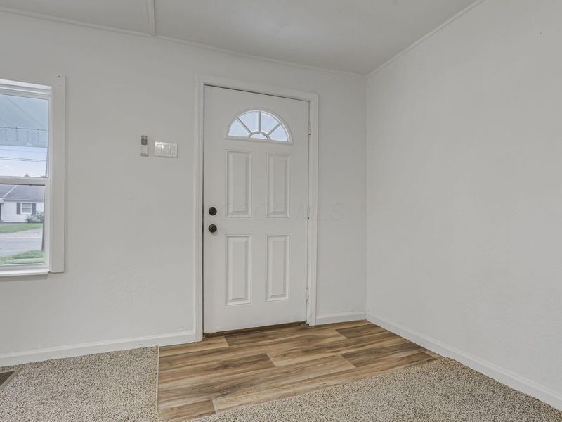 663 E Mound Street , Circleville, OH 43113 Photo 7