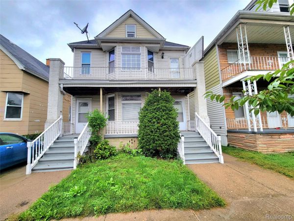 2293 Poland Street , Hamtramck, Mi 48212