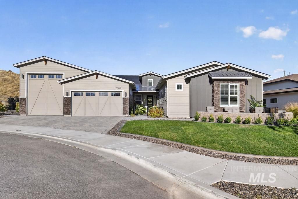 17949 N Yetholm Pl, Boise, ID 83714 Main Photo