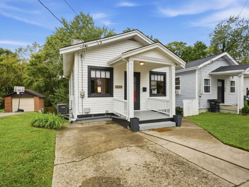 1539 Ambrose Avenue, Cincinnati, OH 45224 Photo 2