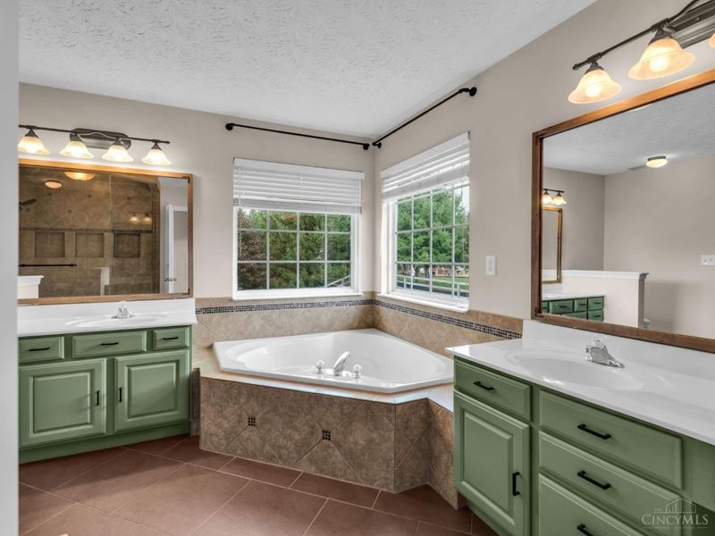 7455 Airy View Drive, Liberty Township, OH 45044 Photo 19