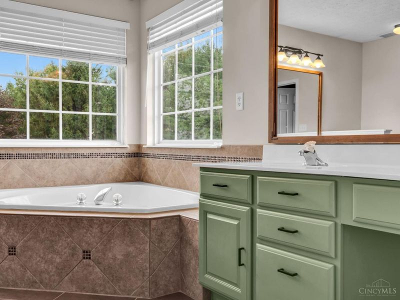 7455 Airy View Drive, Liberty Township, OH 45044 Photo 47
