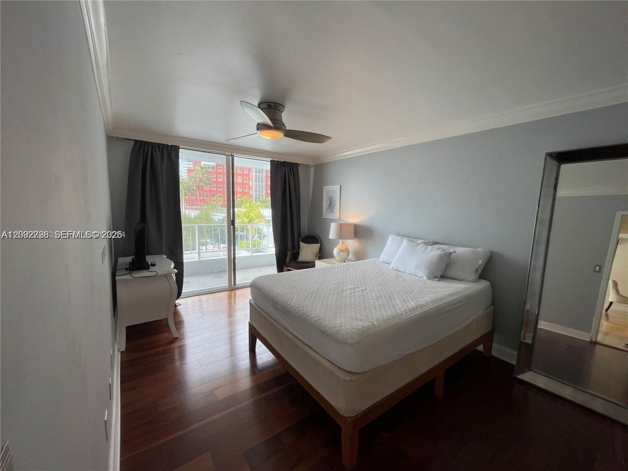 200 SE 15th Rd, Unit 4K, Miami, FL 33129 Photo