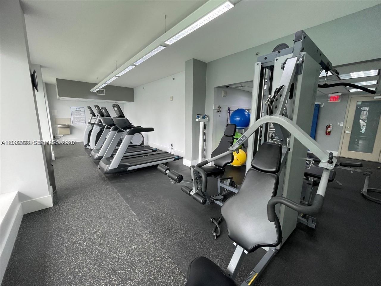 200 SE 15th Rd, Unit 4K, Miami, FL 33129 Photo
