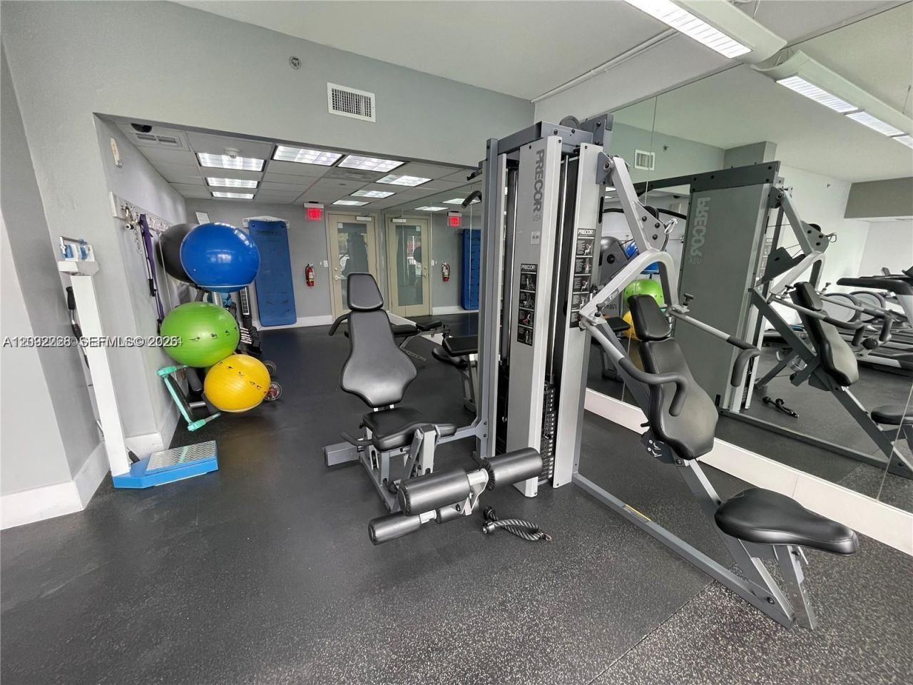 200 SE 15th Rd, Unit 4K, Miami, FL 33129 Photo