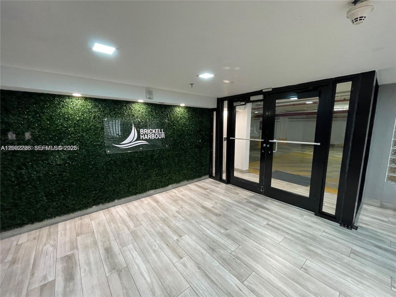 200 SE 15th Rd, Unit 4K, Miami, FL 33129 Photo