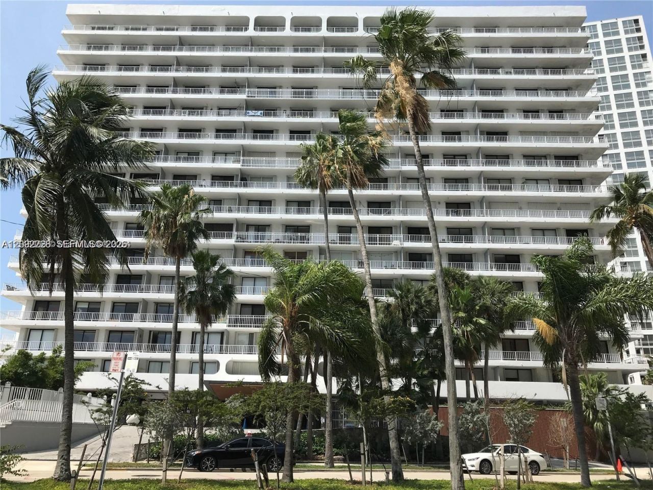 200 SE 15th Rd, Unit 4K, Miami, FL 33129 Photo