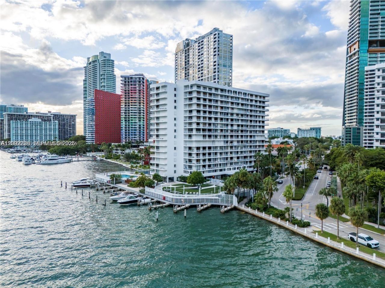 200 SE 15th Rd, Unit 4K, Miami, FL 33129 Photo