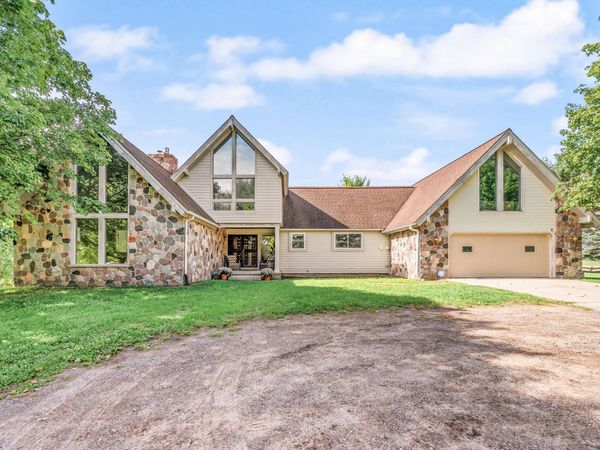 11421 S Deer Lake Road, Reed City, MI 49677