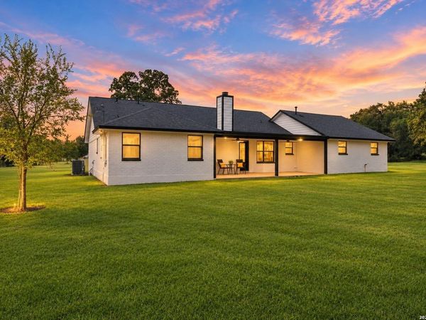 1070 LONESOME TRL, Driftwood, TX 78619