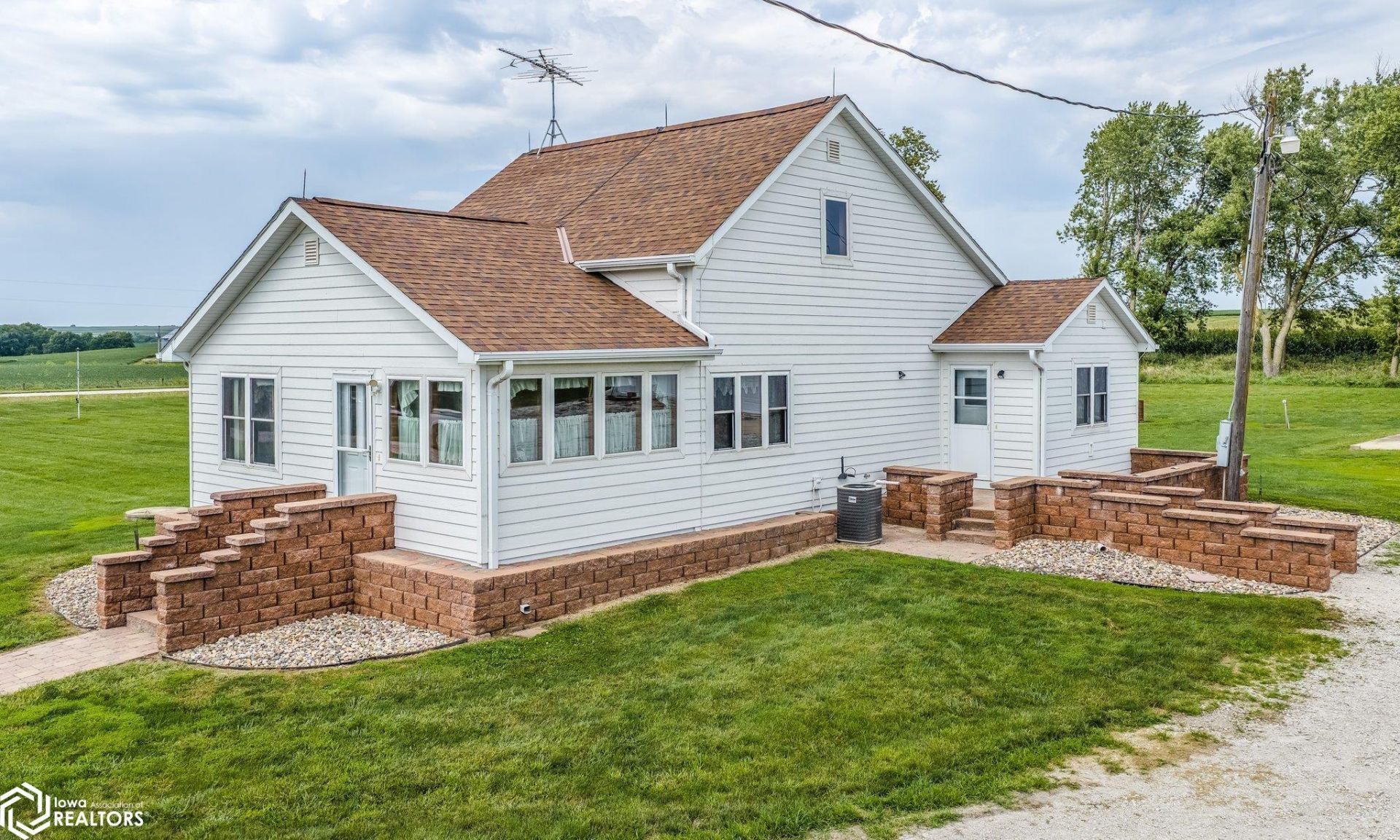 427 Orange Road, Harlan, IA 51537 Main Photo