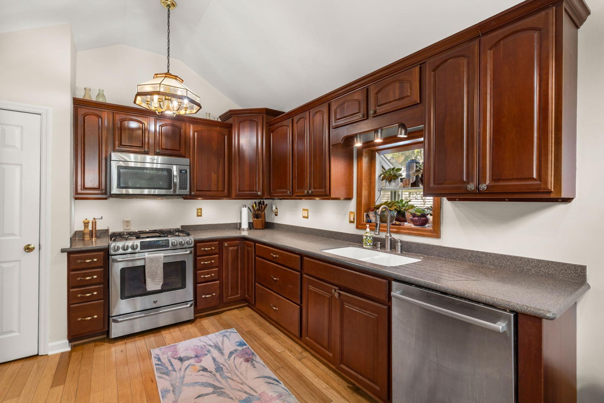 44 Jawol Drive Photo 16