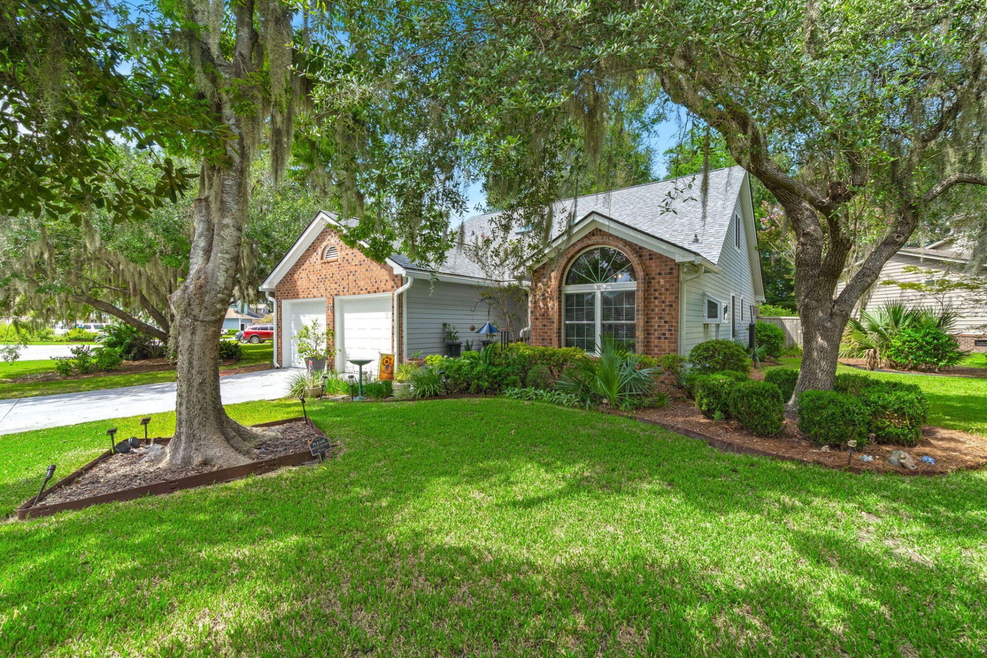 44 Jawol Drive Photo 4