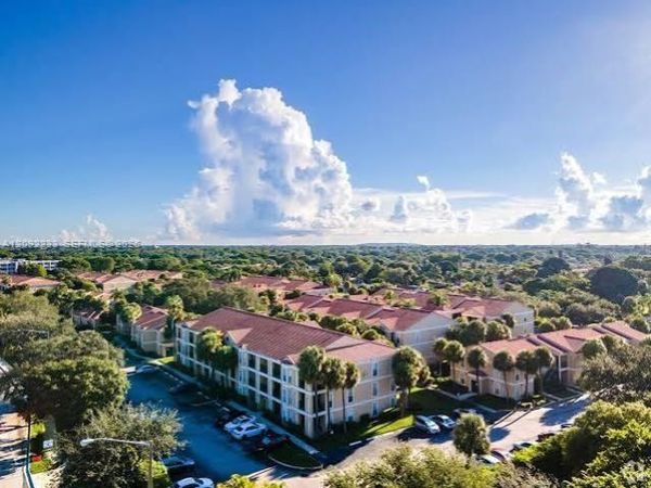 733 Riverside Dr, Unit 1210, Coral Springs, FL 33071