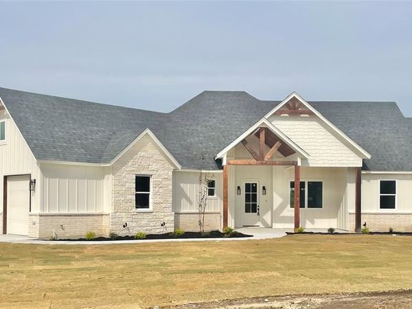 2009 Collin Street, Weatherford, TX 76085