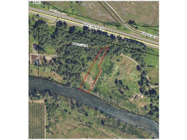 25812 Dewitt LN, Lyons, OR 97358