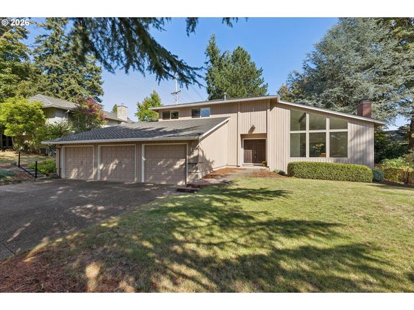 12 TOUCHSTONE, Lake Oswego, OR 97035