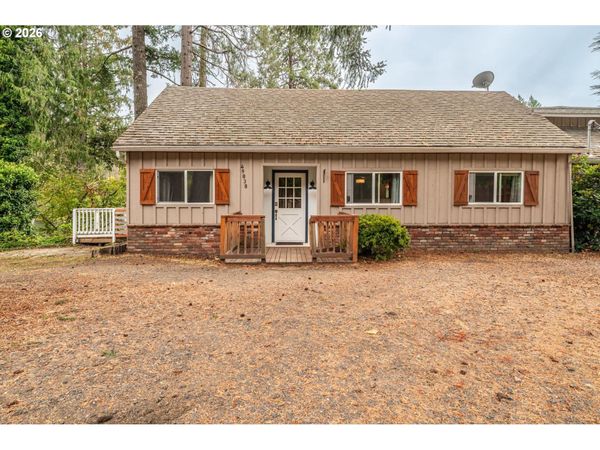 49838 MCKENZIE HWY, Vida, OR 97488