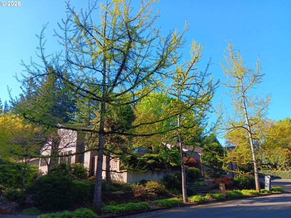 999 NE 169TH DR, Portland, OR 97230