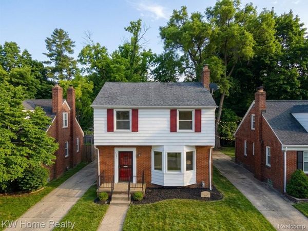 18477 Lindsay Street, Detroit, Mi 48235
