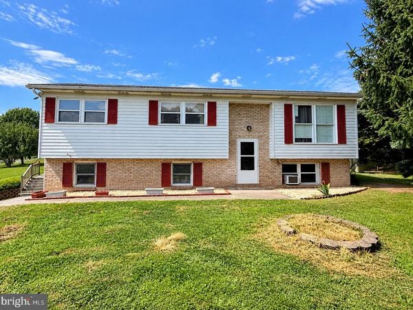 301 LAFAYETTE DRIVE, NEW CUMBERLAND, PA 17070