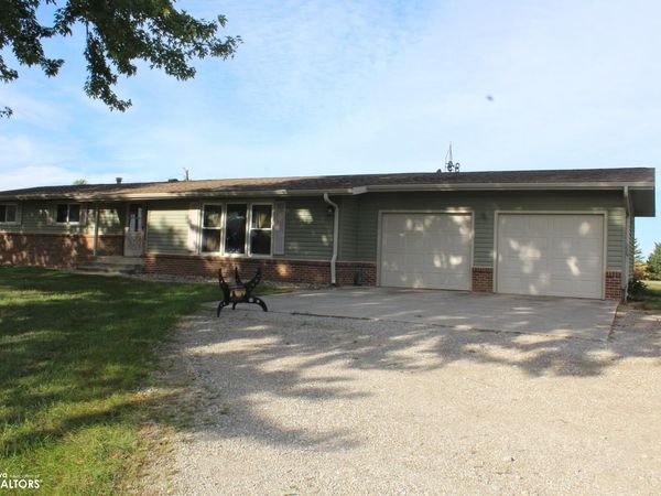 16134 Killdeer Avenue, Clear Lake, IA 50428