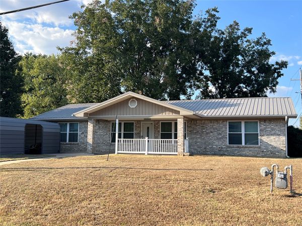 701 NW F Street , Stigler, OK 74462