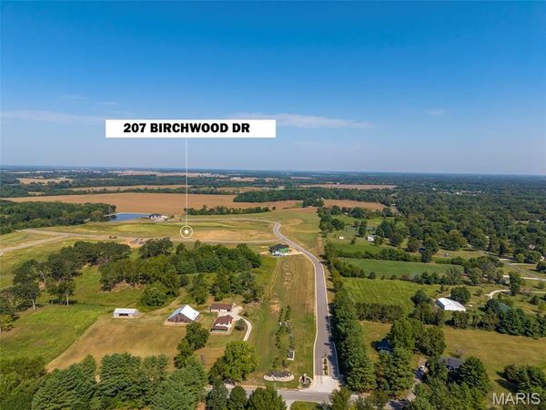 207 Birchwood Drive, Edwardsville, IL 62025