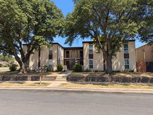 3828 Cibolo Drive , Fort Worth, TX 76133