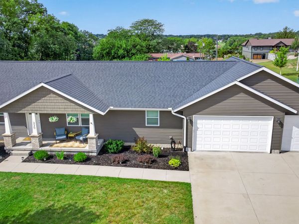 220 6th Street , Fulton, IL 61252