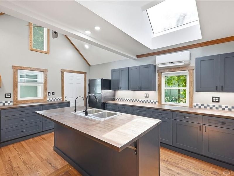 325 N High Street, Yellow Springs, OH 45387 Photo 13
