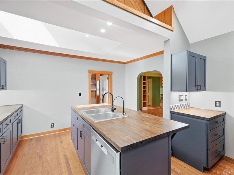 325 N High Street, Yellow Springs, OH 45387 Photo 14