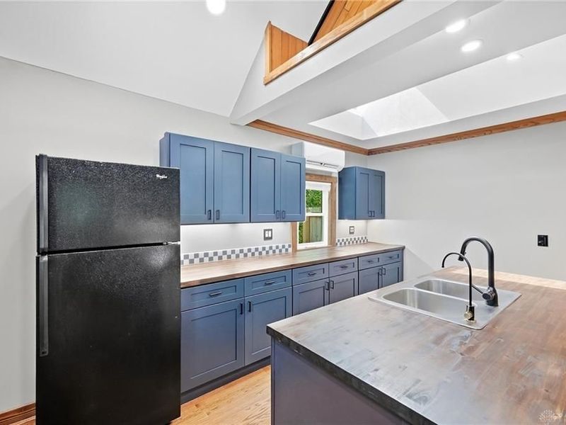 325 N High Street, Yellow Springs, OH 45387 Photo 16