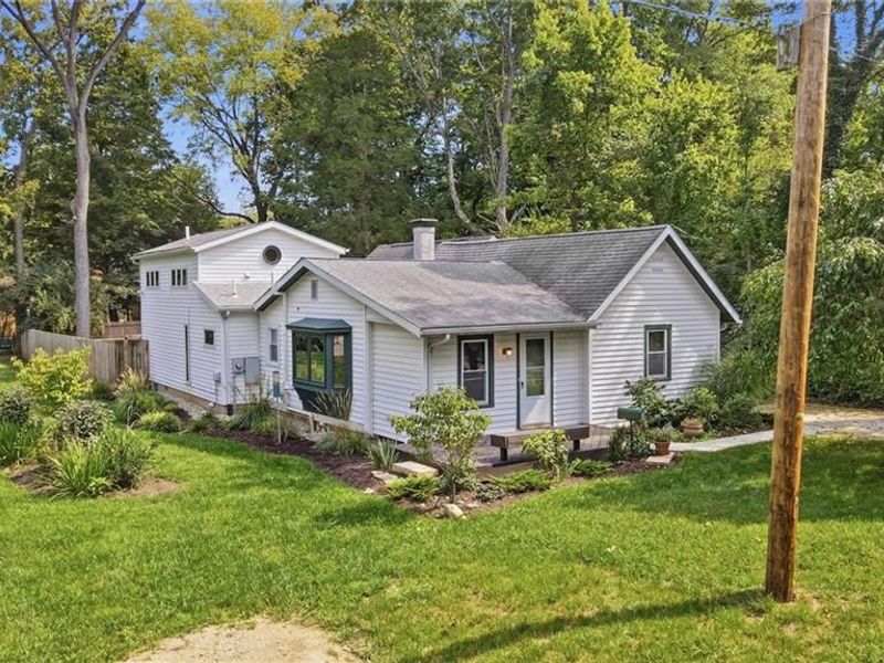 325 N High Street, Yellow Springs, OH 45387 Photo 3