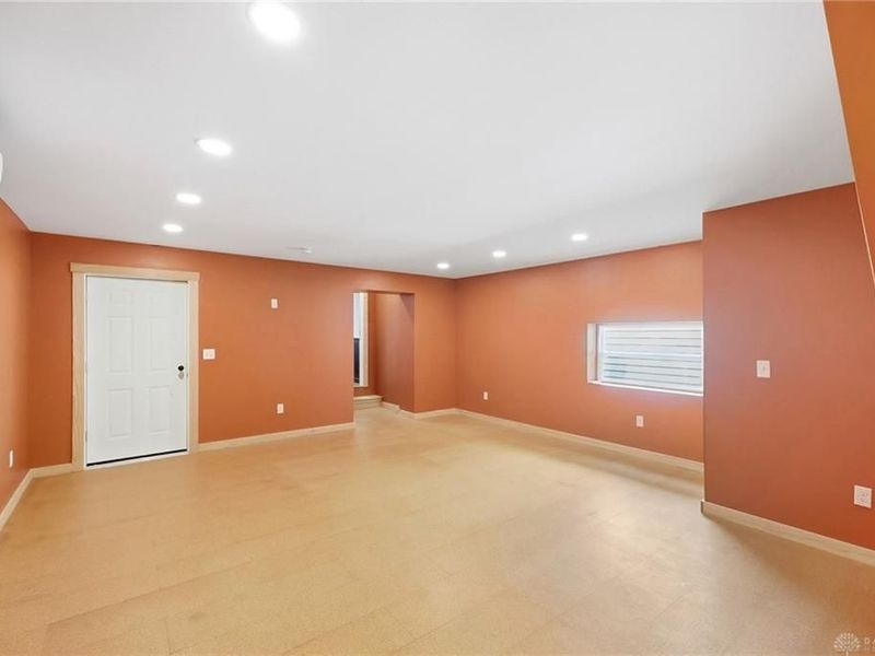 325 N High Street, Yellow Springs, OH 45387 Photo 32
