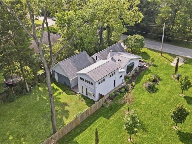 325 N High Street, Yellow Springs, OH 45387 Photo 4