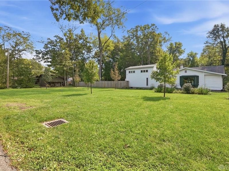 325 N High Street, Yellow Springs, OH 45387 Photo 40