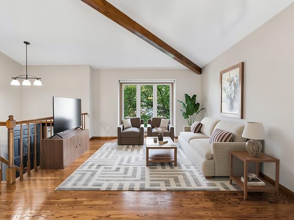 7890 Upper 139th Court, Apple Valley, MN 55124