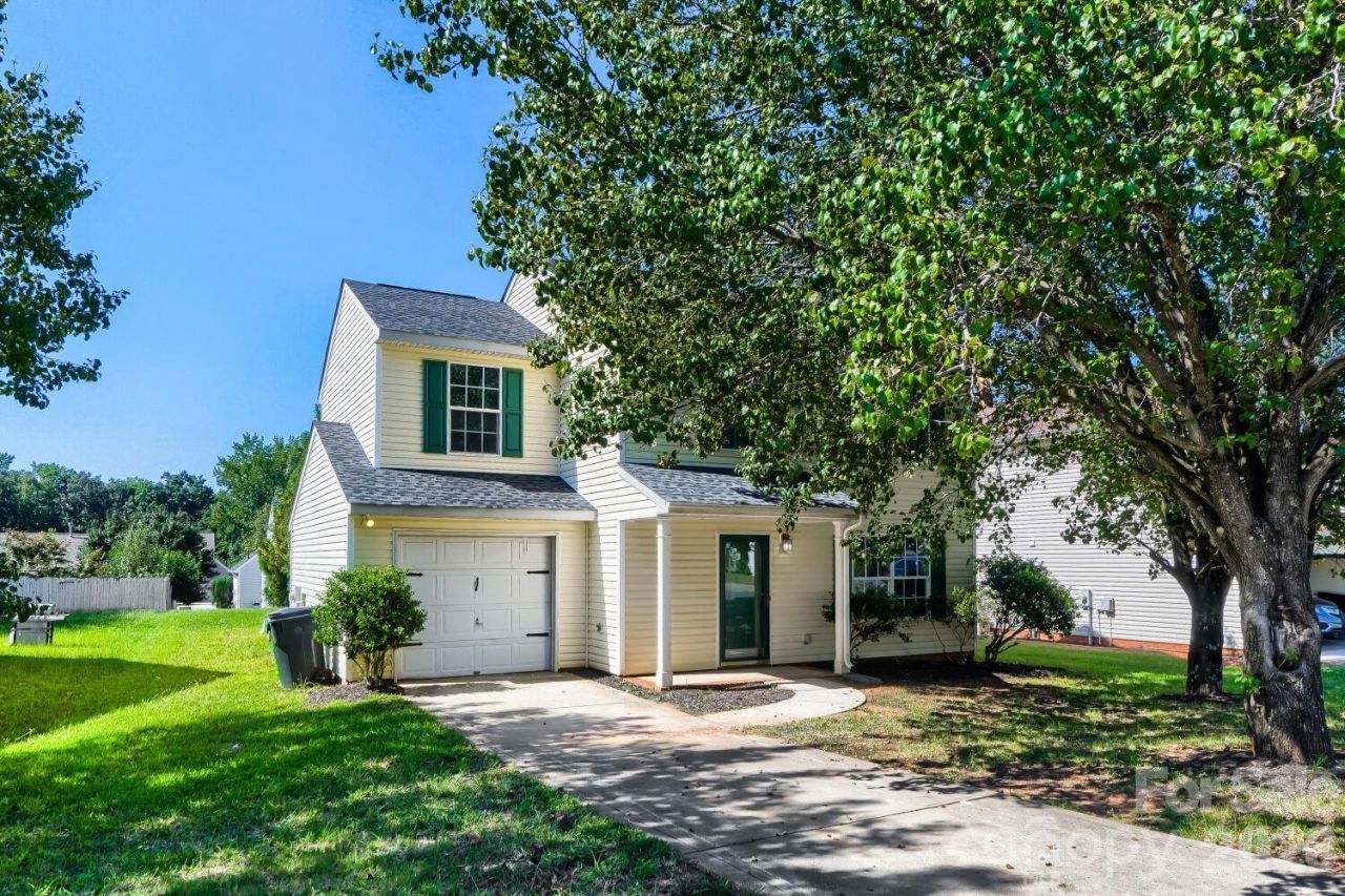 4125 Brawer Farm Drive, Charlotte, NC 28269 Main Photo