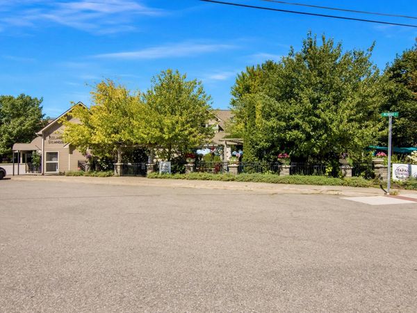 104 Main Street W, Lake Leelanau, MI 49653