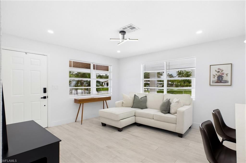 2926 Holly Rd, Fort Myers, FL 33901 Photo
