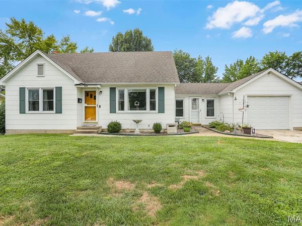 704 W 9th Street , Washington, MO 63090