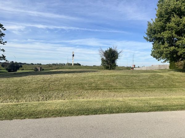 46W360 Woodview Parkway , Hampshire, IL 60140