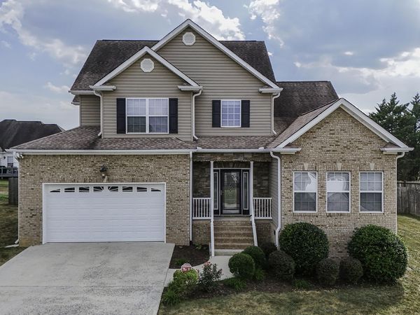 8704 Sunridge Drive, Ooltewah, TN 37363