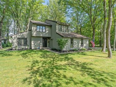 8711 Radburn Drive , Baldwinsville, NY 13027