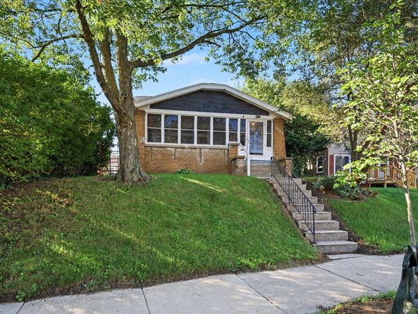 1036 Dickinson Street SE, Grand Rapids, MI 49507