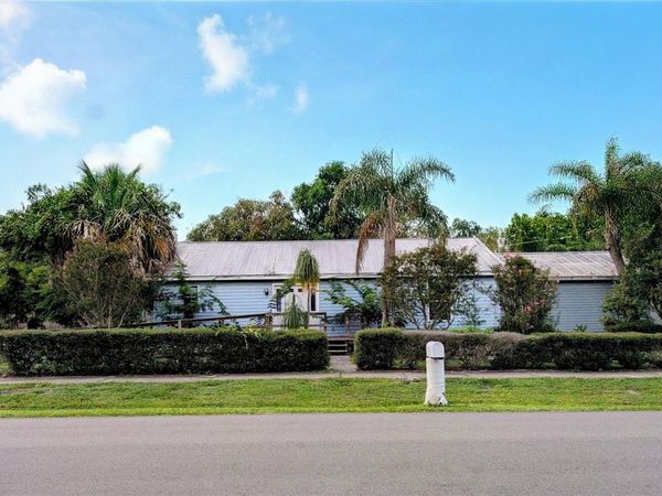 2915 W BALLAST POINT BOULEVARD , TAMPA, FL 33611