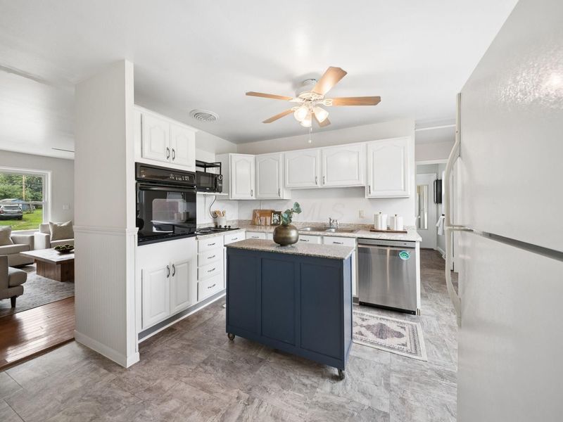 206 Putnam Road, Heath, OH 43056 Photo 10